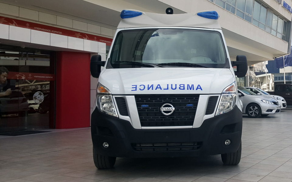 nv400-ambulance1